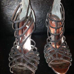 Nina black glitter 4" heels size 10